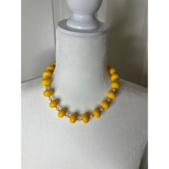 Vintage 1980's Yellow Beaded Necklace With Round & Oval Beads Choker Style - Picture 2 of 6